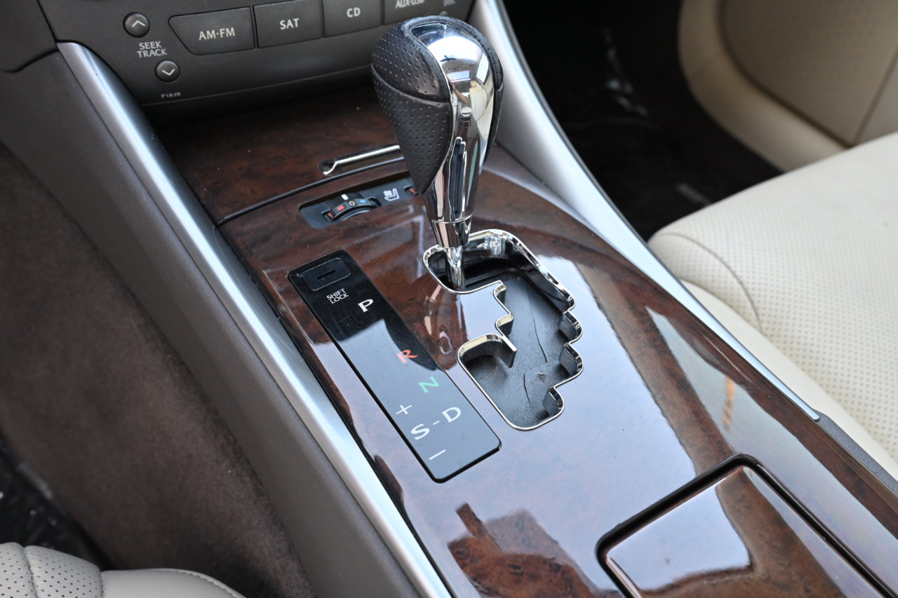 Used 2011 Lexus IS 250 w/ Premium Pkg Value Edition RWD image 23