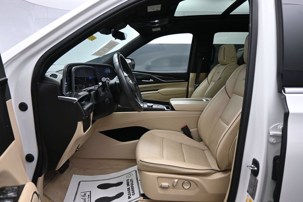 Used 2023 Cadillac Escalade Premium Luxury AWD/4WD image 9