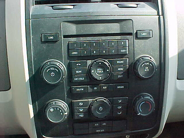 Used 2011 Ford Escape XLS w/ 102A Rapid Spec Order Code image 15