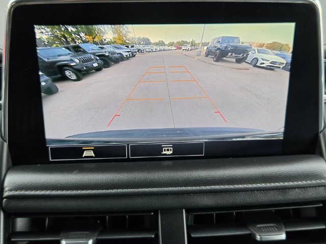 Used 2021 Chevrolet Suburban LT AWD/4WD image 16