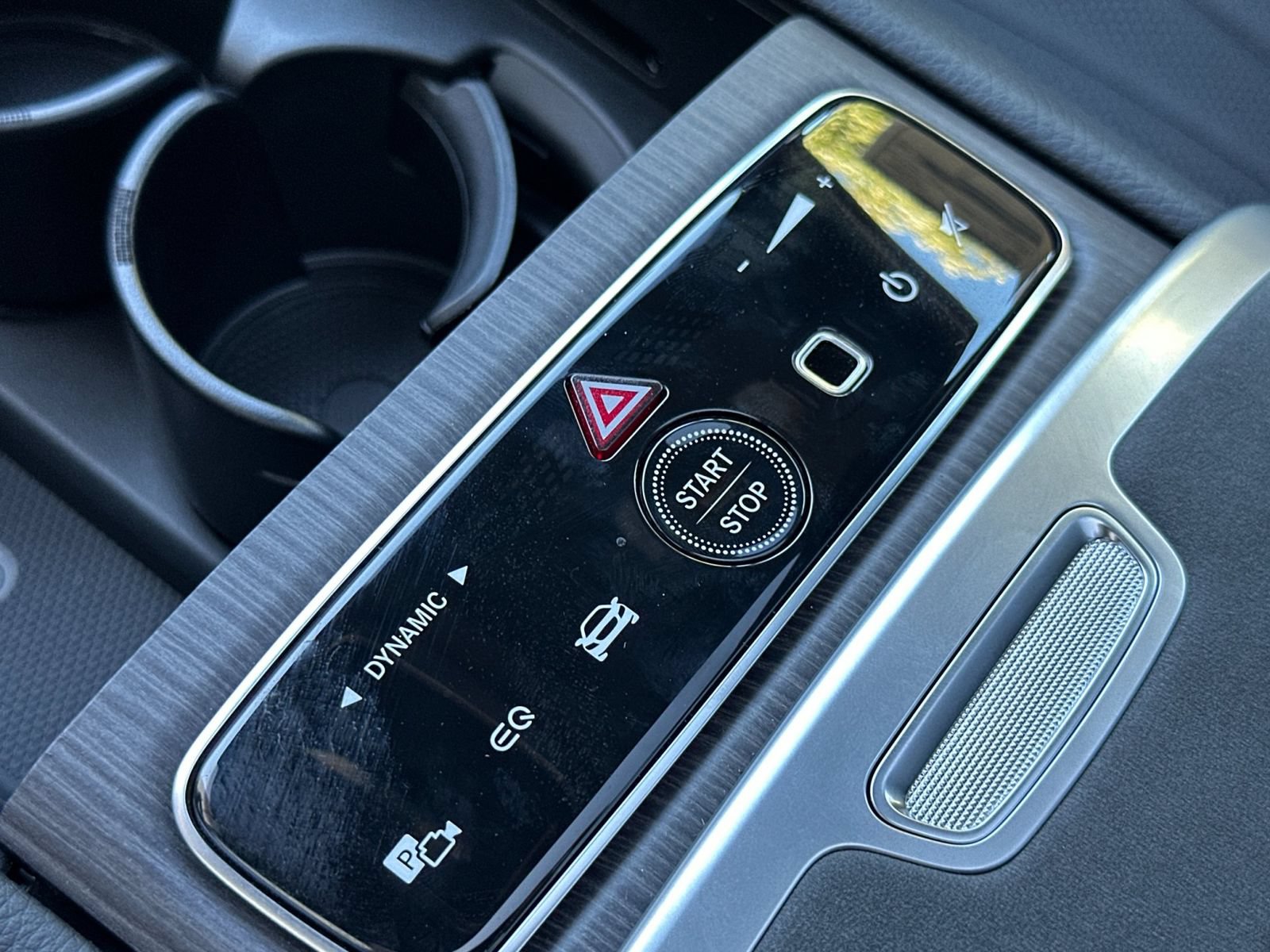 New 2026 Mercedes-Benz EQS 400 4MATIC SUV image 25