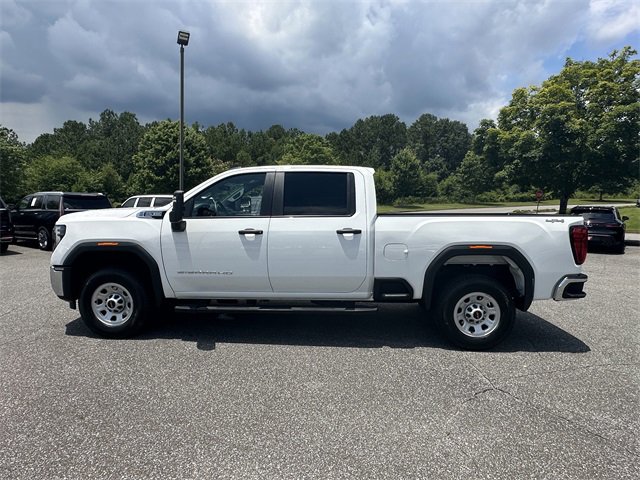 Used 2024 GMC Sierra 2500 Pro image 2