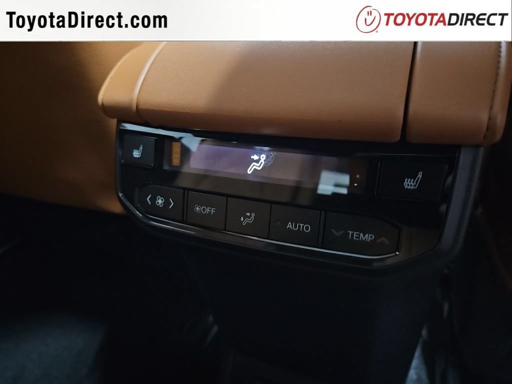 New 2026 Toyota Highlander Platinum AWD/4WD image 23