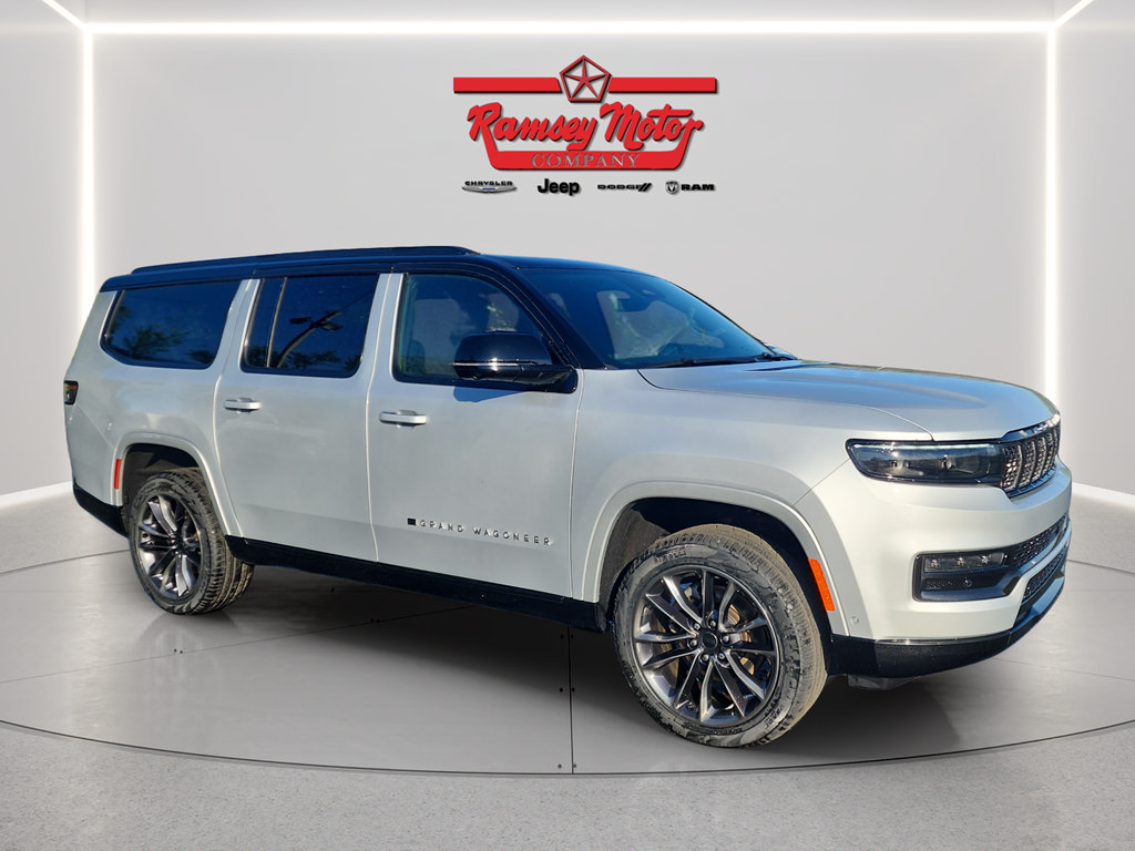 Used 2025 Jeep Grand Wagoneer L Series II Obsidian w/ Quick Order Packagew 28T AWD/4WD image 7
