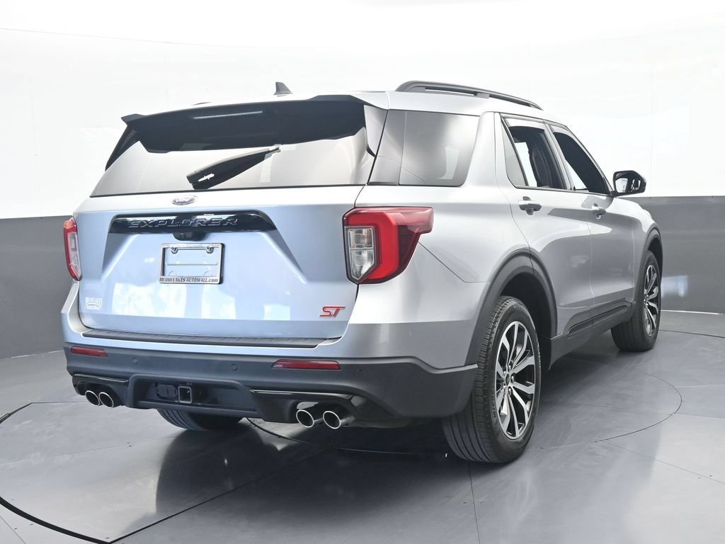 Used 2023 Ford Explorer ST AWD/4WD image 5