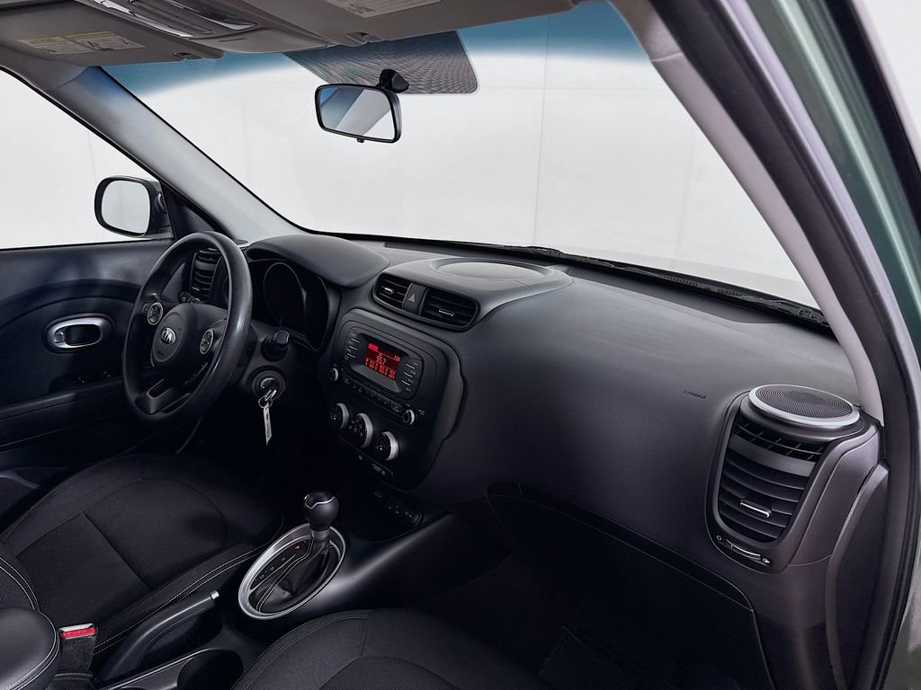 Used 2014 Kia Soul + FWD image 32