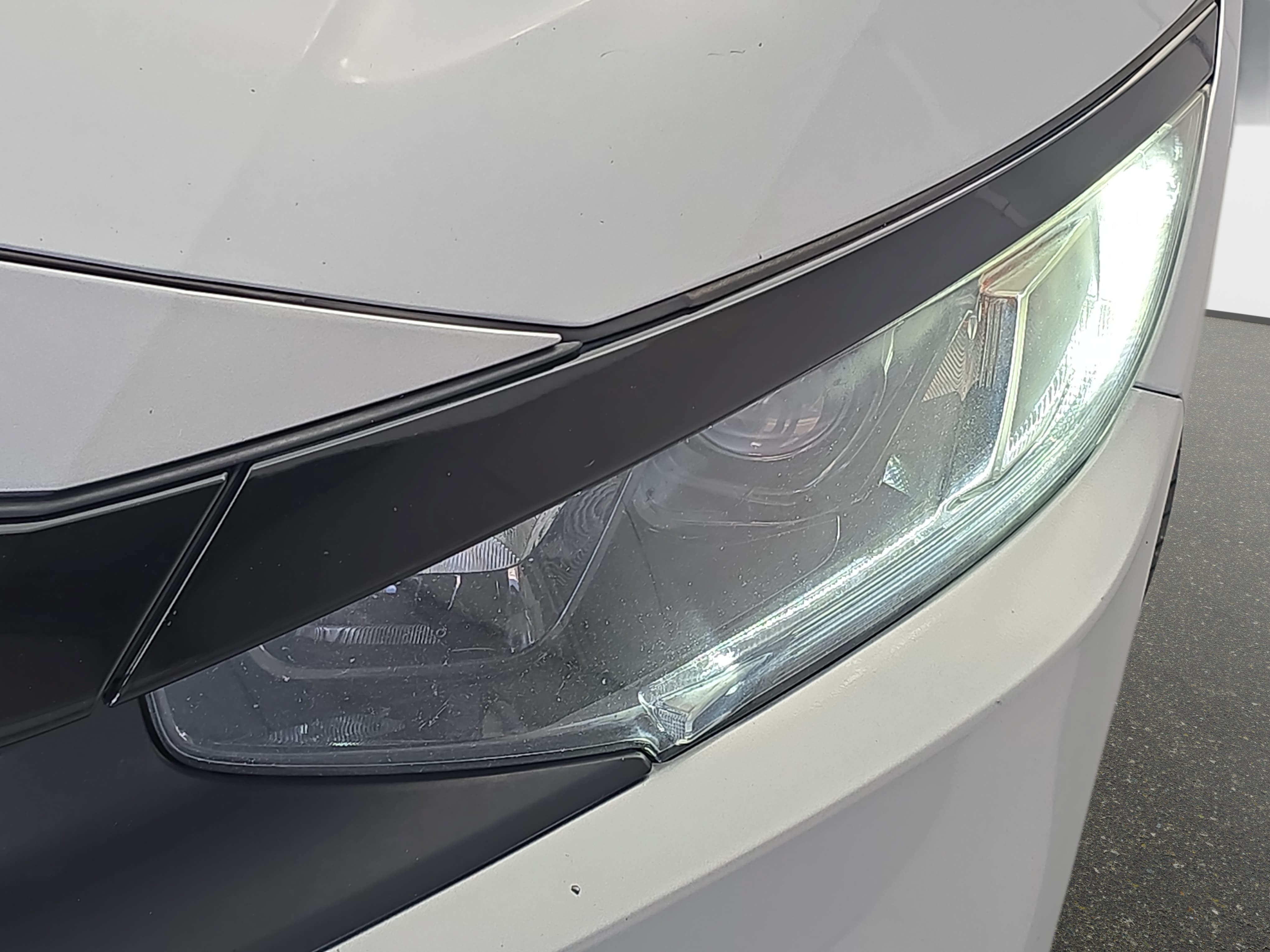 Used 2020 Honda Civic EX-L image 30