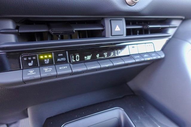 New 2025 Toyota Crown Signia image 24