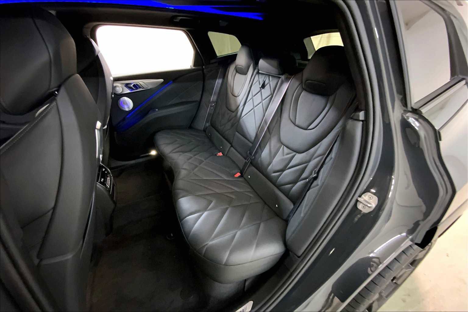 Used 2025 BMW XM AWD/4WD image 20