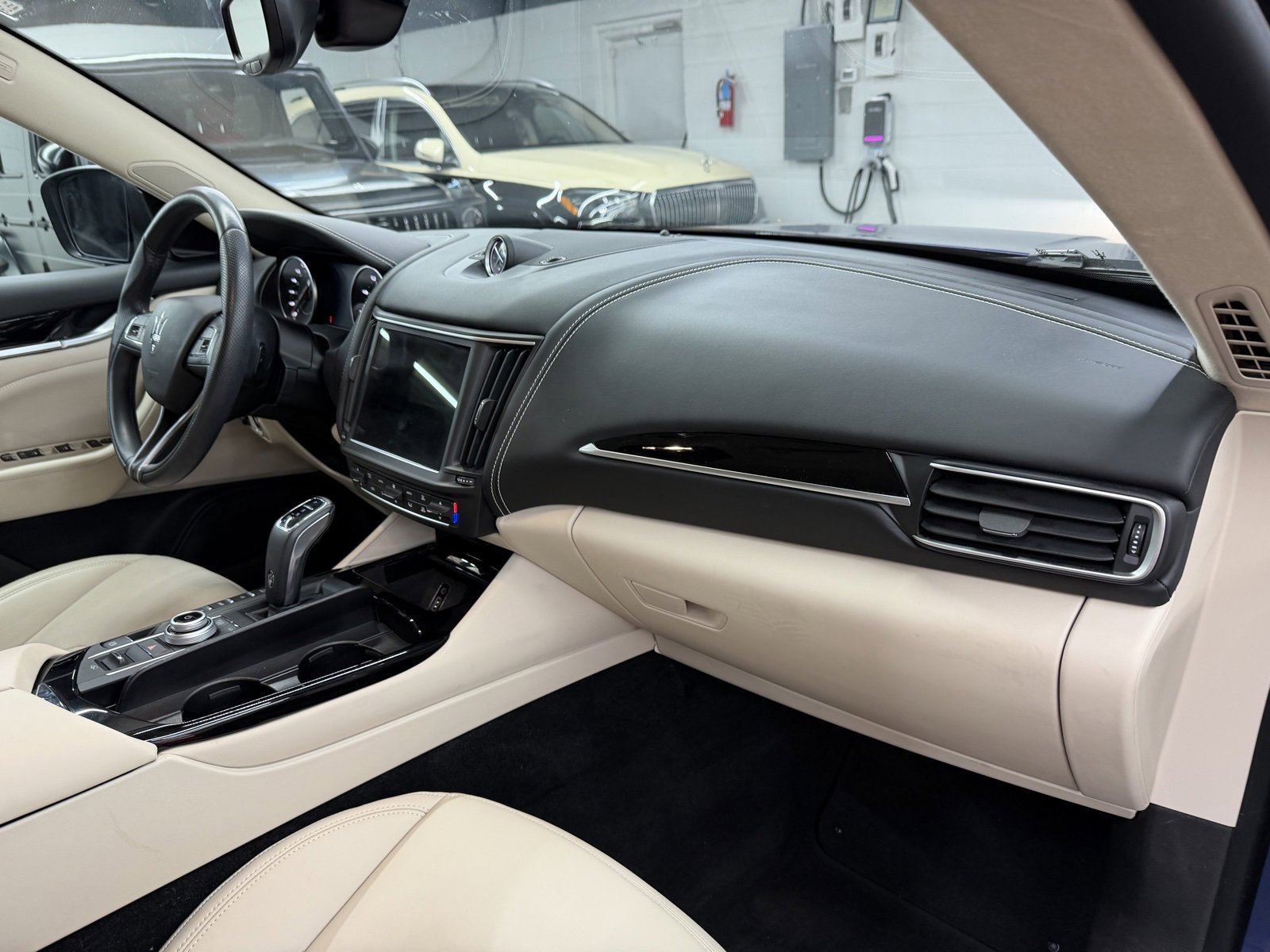 Used 2022 Maserati Levante GT image 17