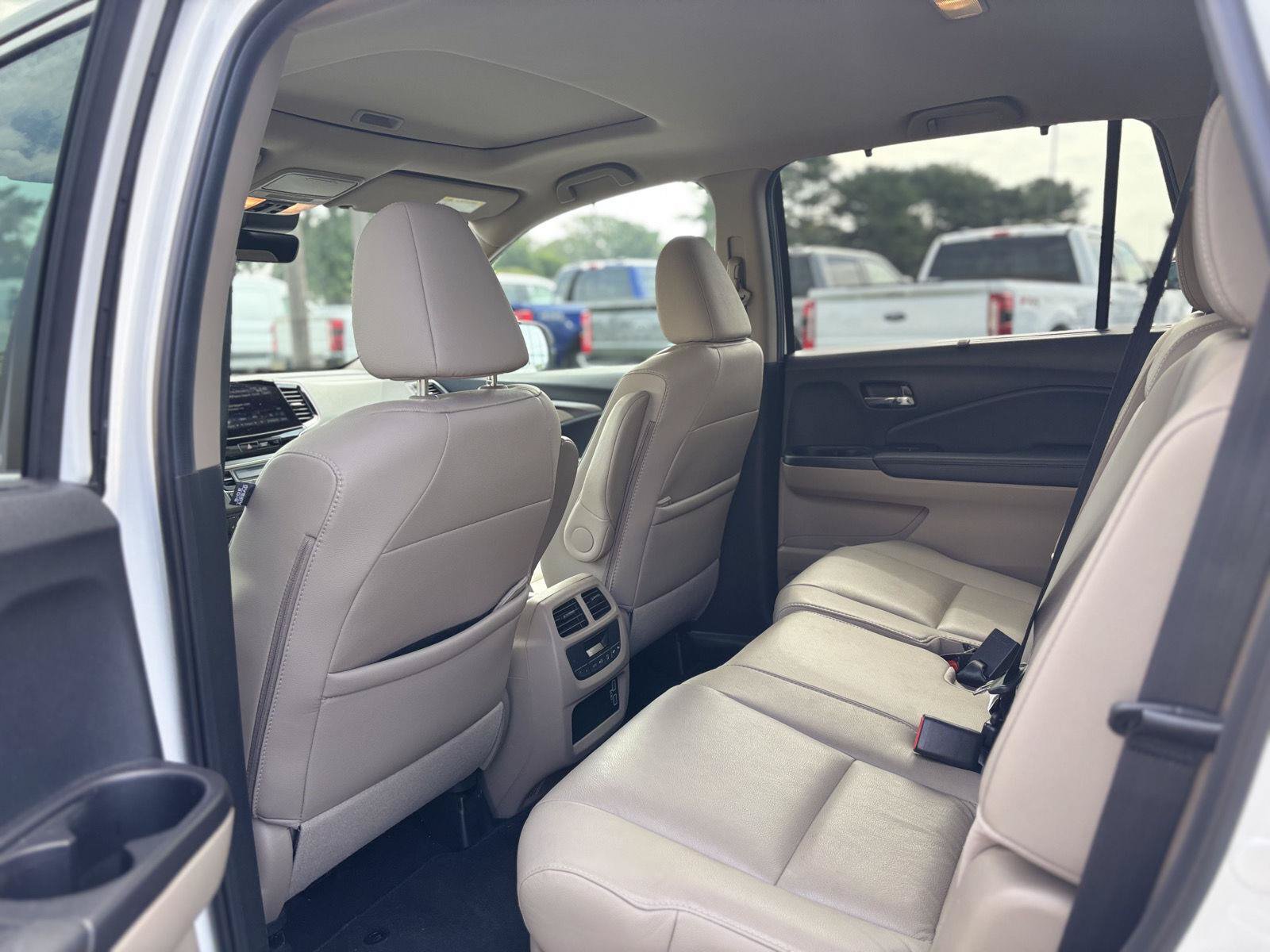 Used 2022 Honda Pilot EX-L image 9