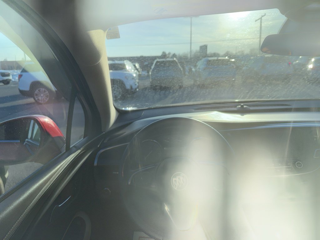 Used 2017 Buick Envision Essence image 8