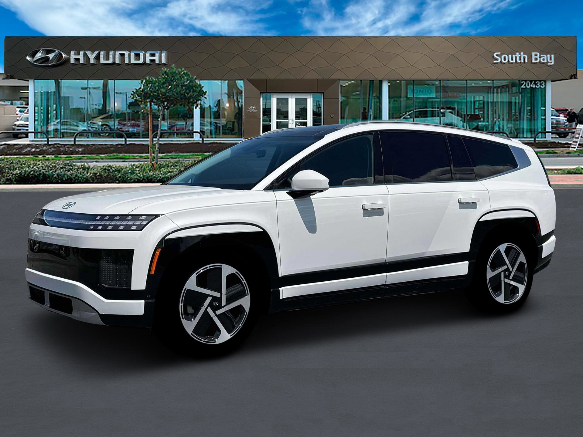 New 2026 Hyundai Ioniq 9 Limited image 2