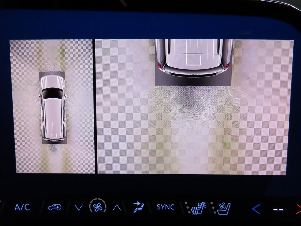 Used 2025 Chevrolet Tahoe High Country image 20