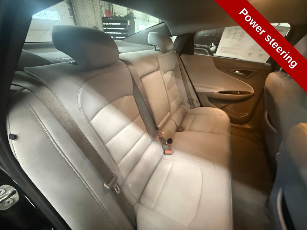 Used 2021 Chevrolet Malibu LT image 36