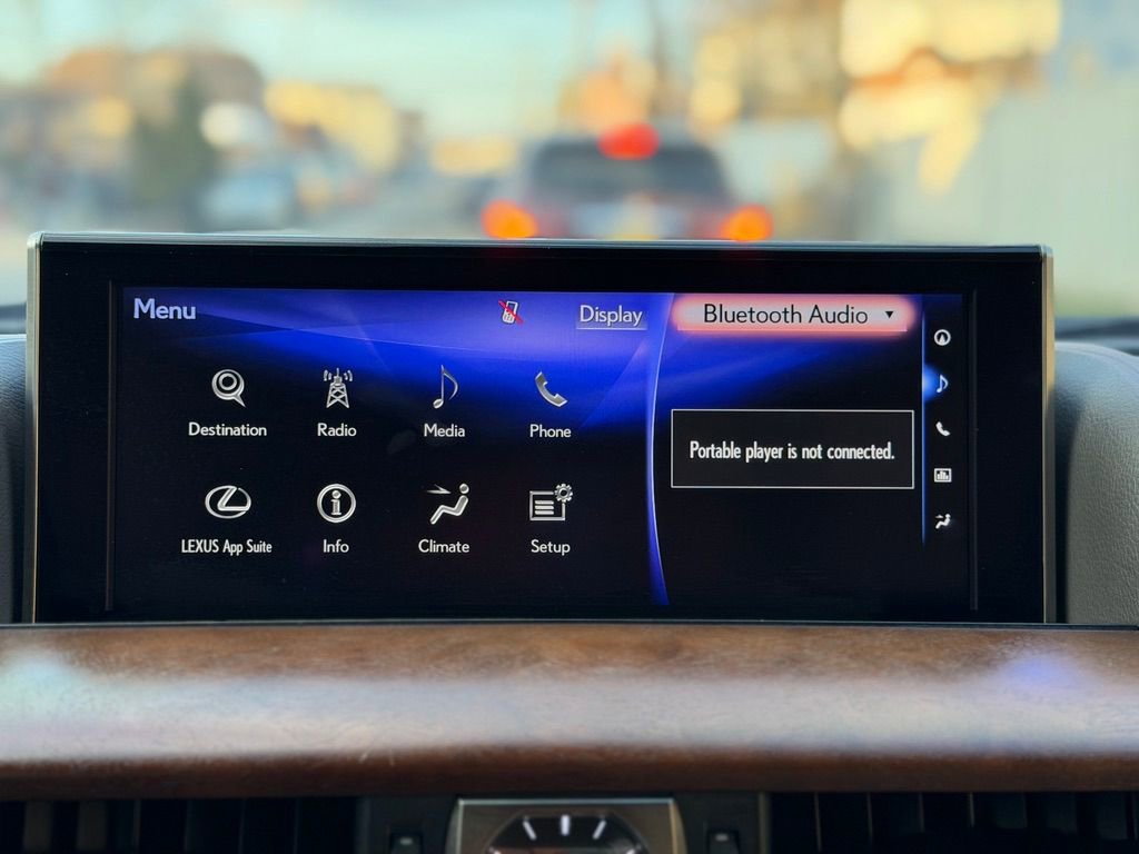 Used 2016 Lexus LX 570 4WD w/ Luxury Package image 37