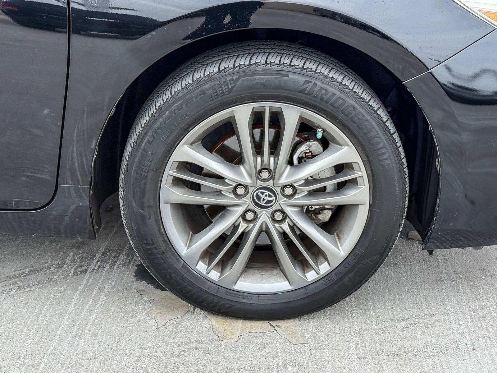 Used 2016 Toyota Camry SE image 11