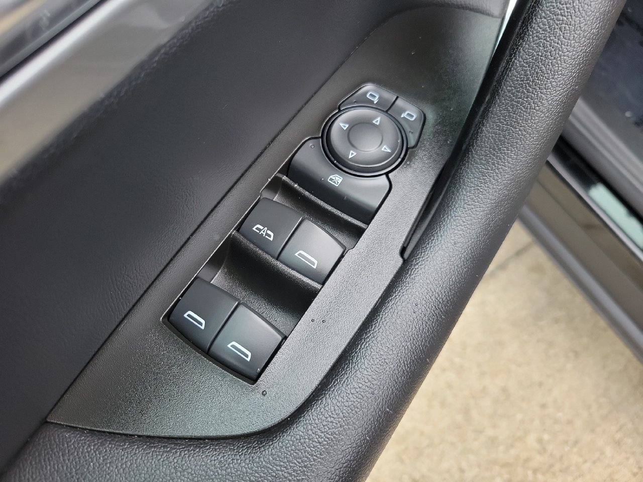 Certified 2019 Chevrolet Blazer LT AWD/4WD image 13