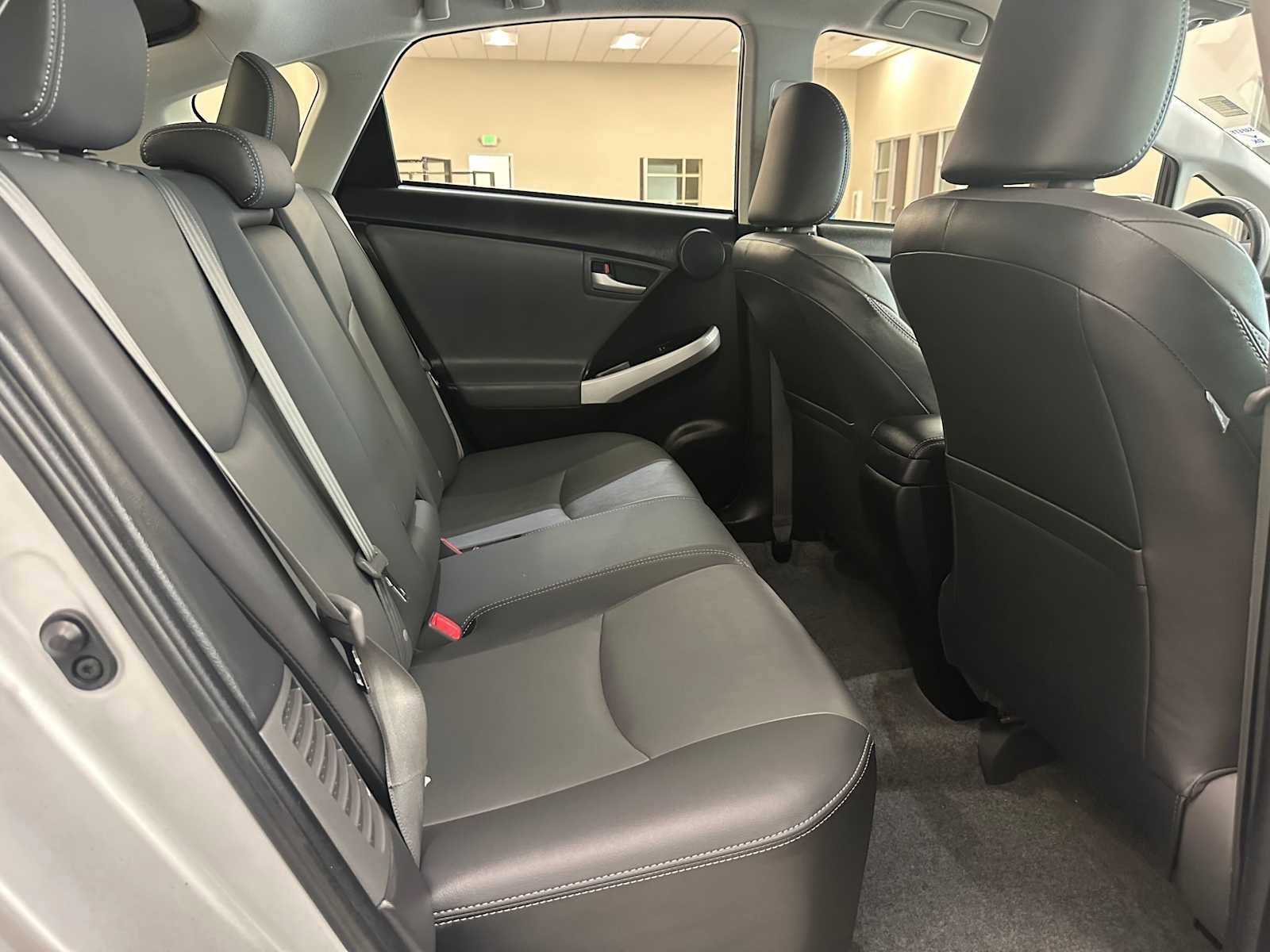 Used 2014 Toyota Prius Four image 23