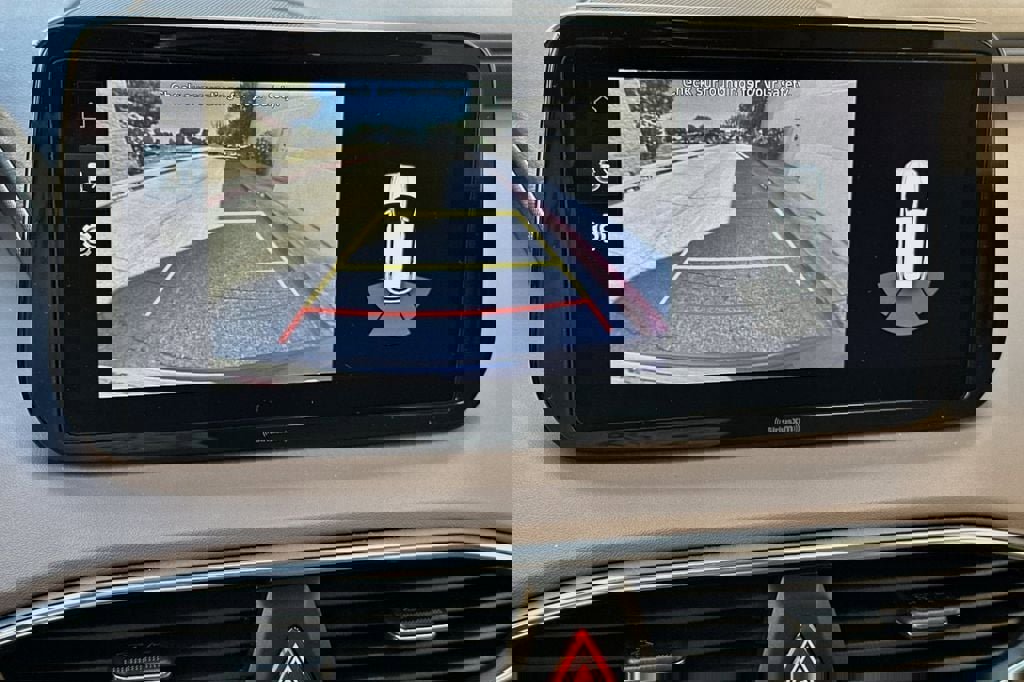 Used 2023 Hyundai Santa Fe SEL Convenience image 18