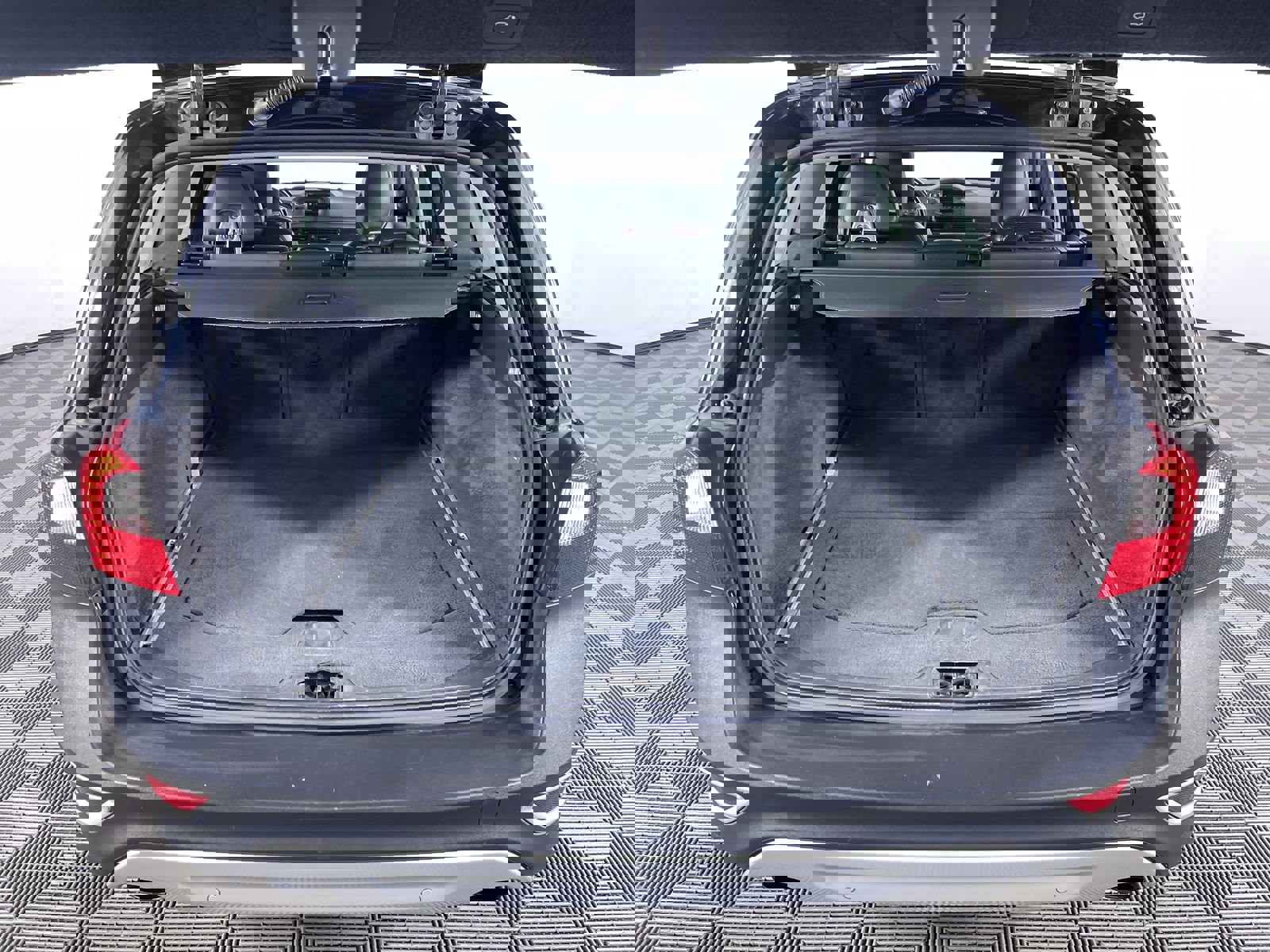 Used 2012 Volvo XC70 T6 Premier Plus image 23