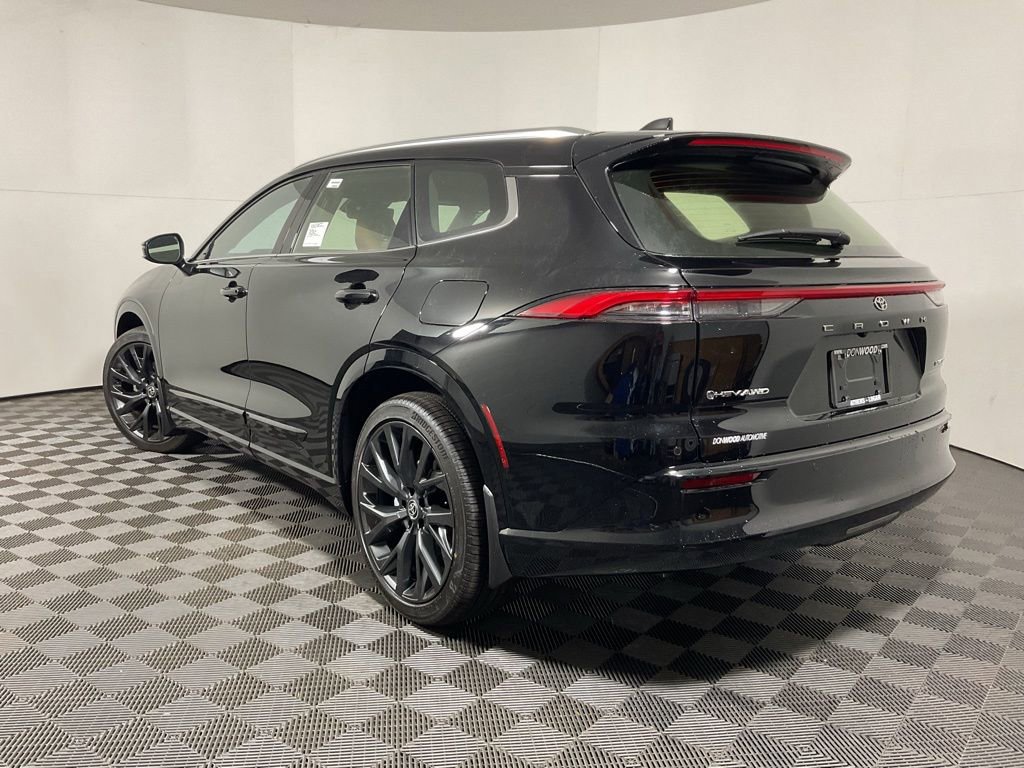 New 2025 Toyota Crown Signia image 11