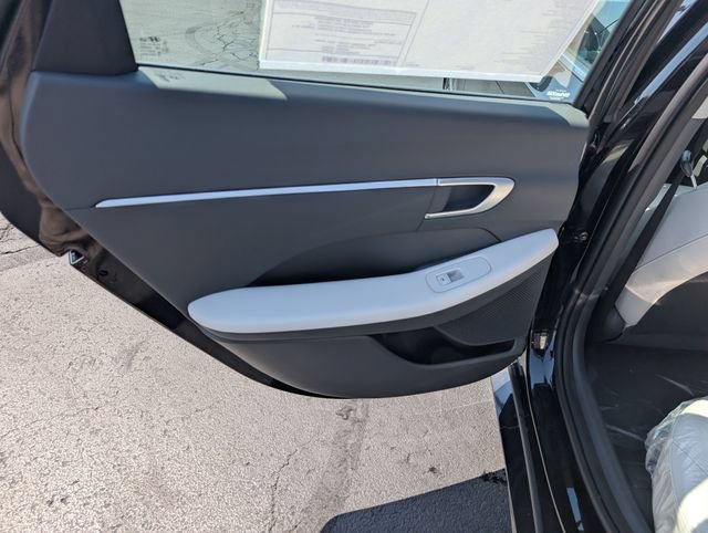 New 2026 Hyundai Sonata SEL FWD image 11