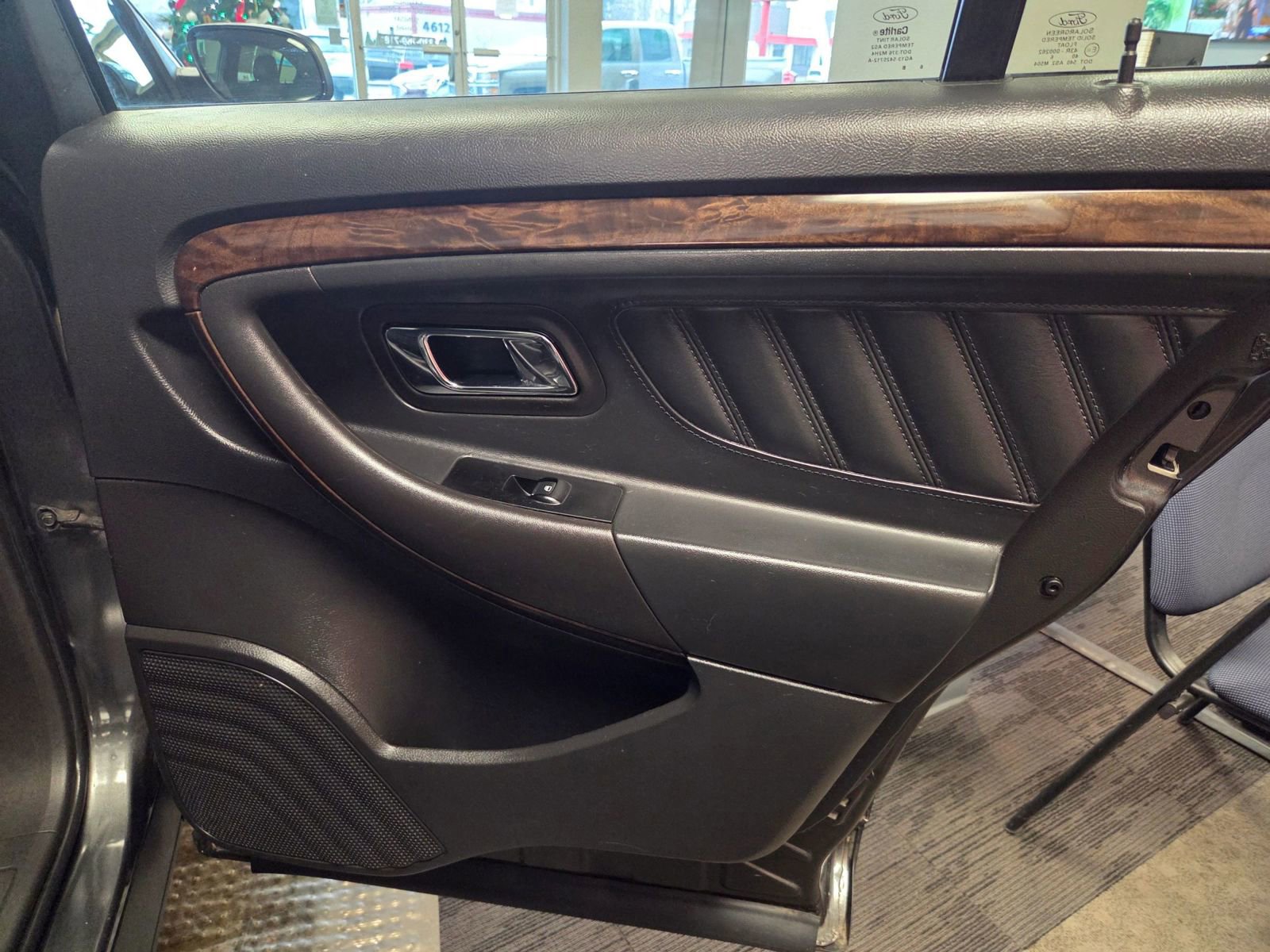 Used 2016 Ford Taurus Limited w/ Equipment Group 301A image 64