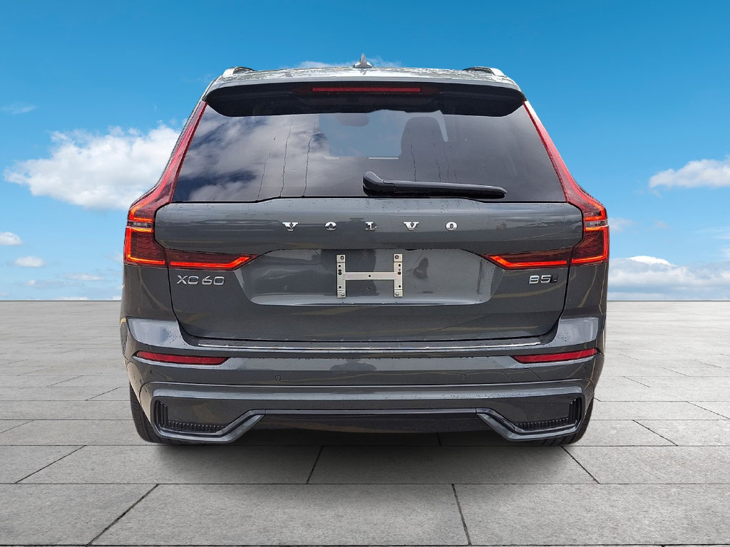New 2027 Volvo XC60 B5 Plus AWD/4WD image 5