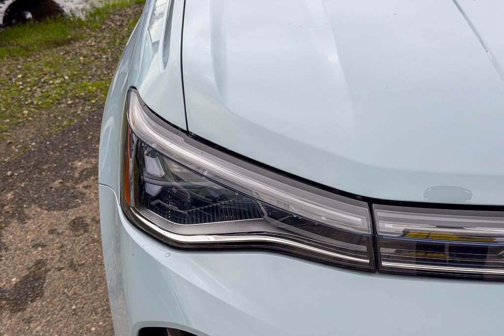 New 2026 Volkswagen Taos SE image 5