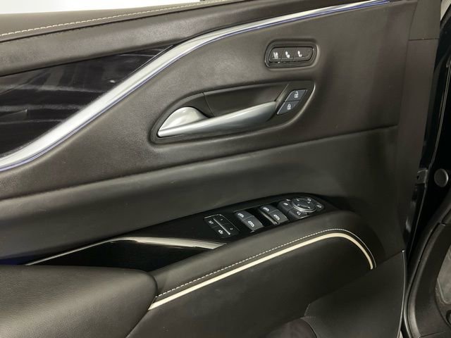Used 2024 Cadillac Escalade ESV V w/ LPO, ONYX Package image 26
