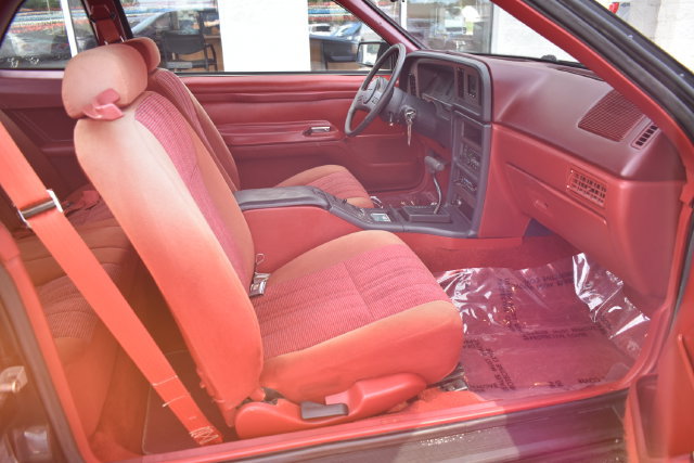 Used 1987 Ford Thunderbird Sport RWD image 26