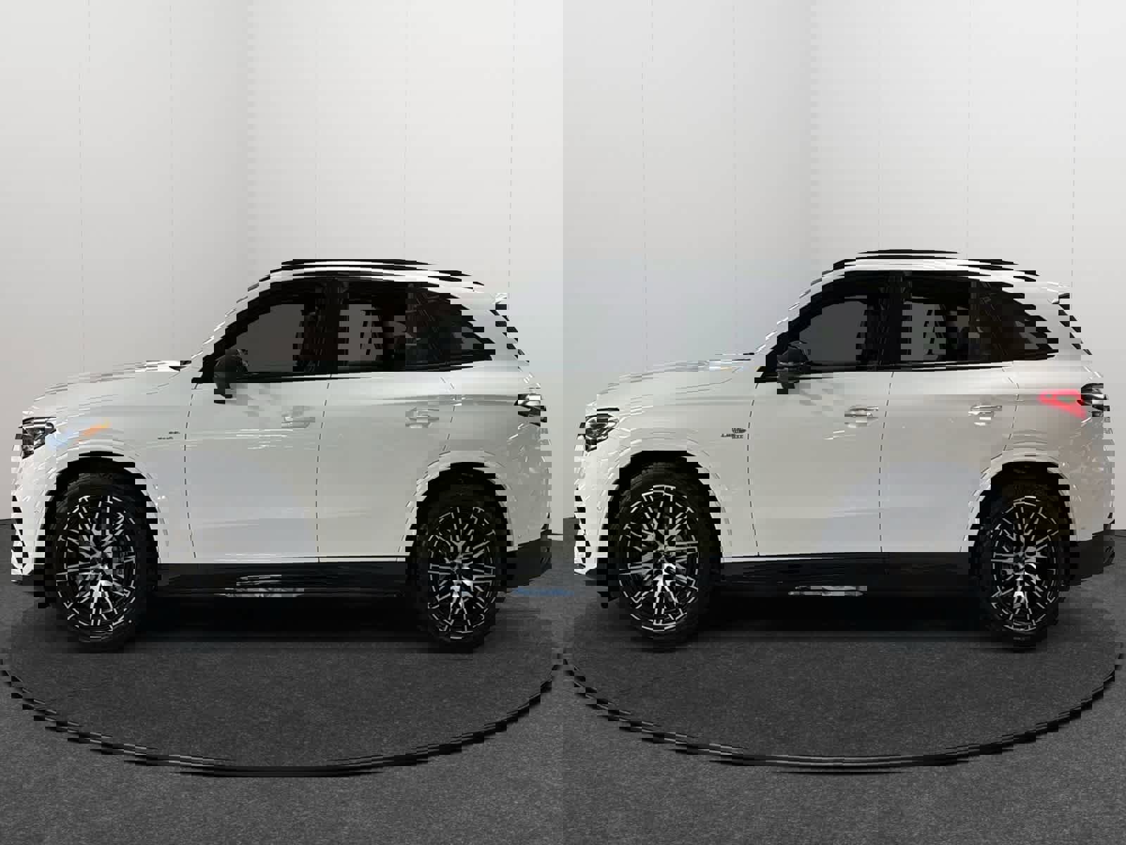 New 2026 Mercedes-Benz GLC 43 AMG 4MATIC image 3