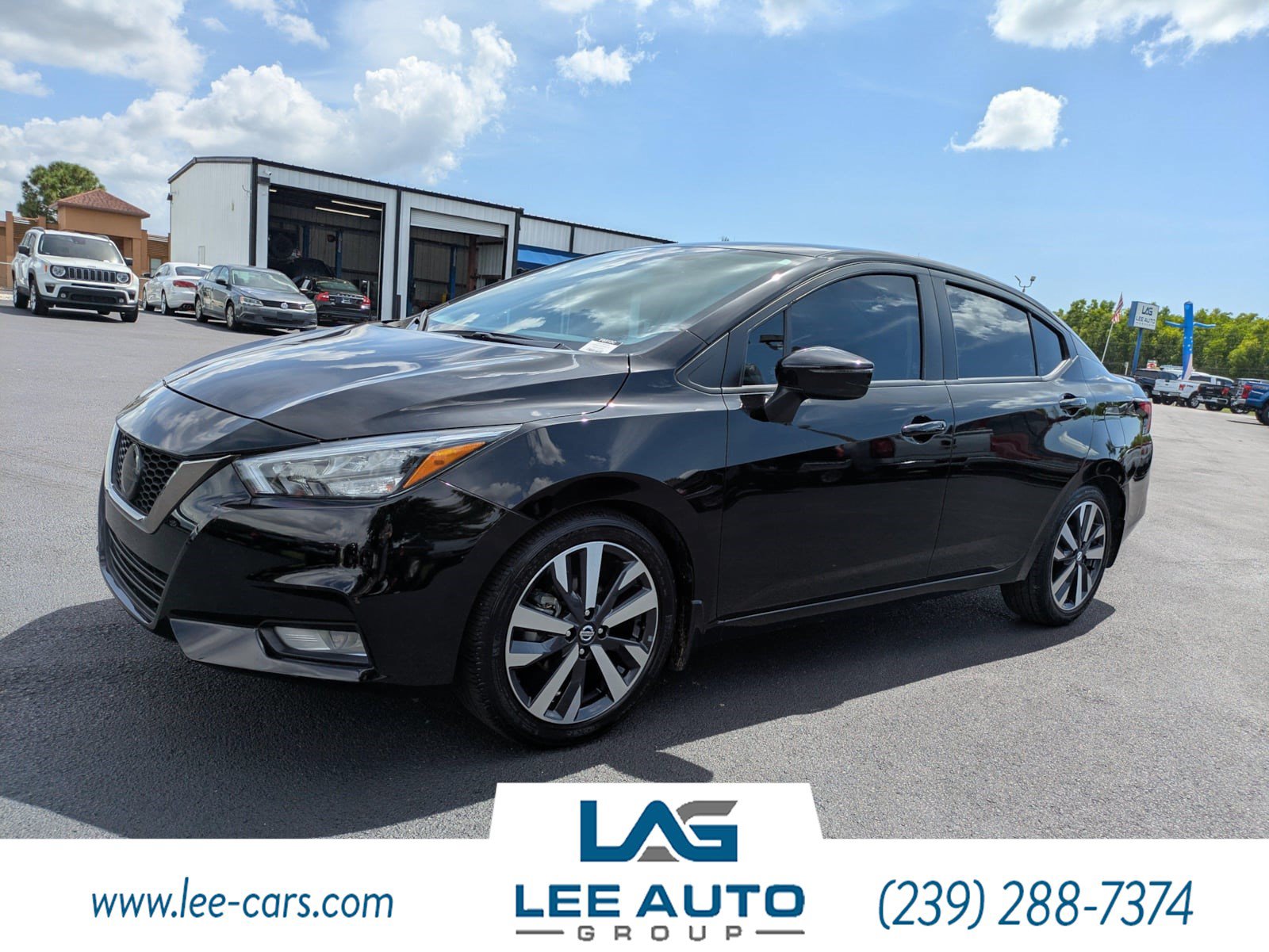 Used 2021 Nissan Versa SR FWD image 7