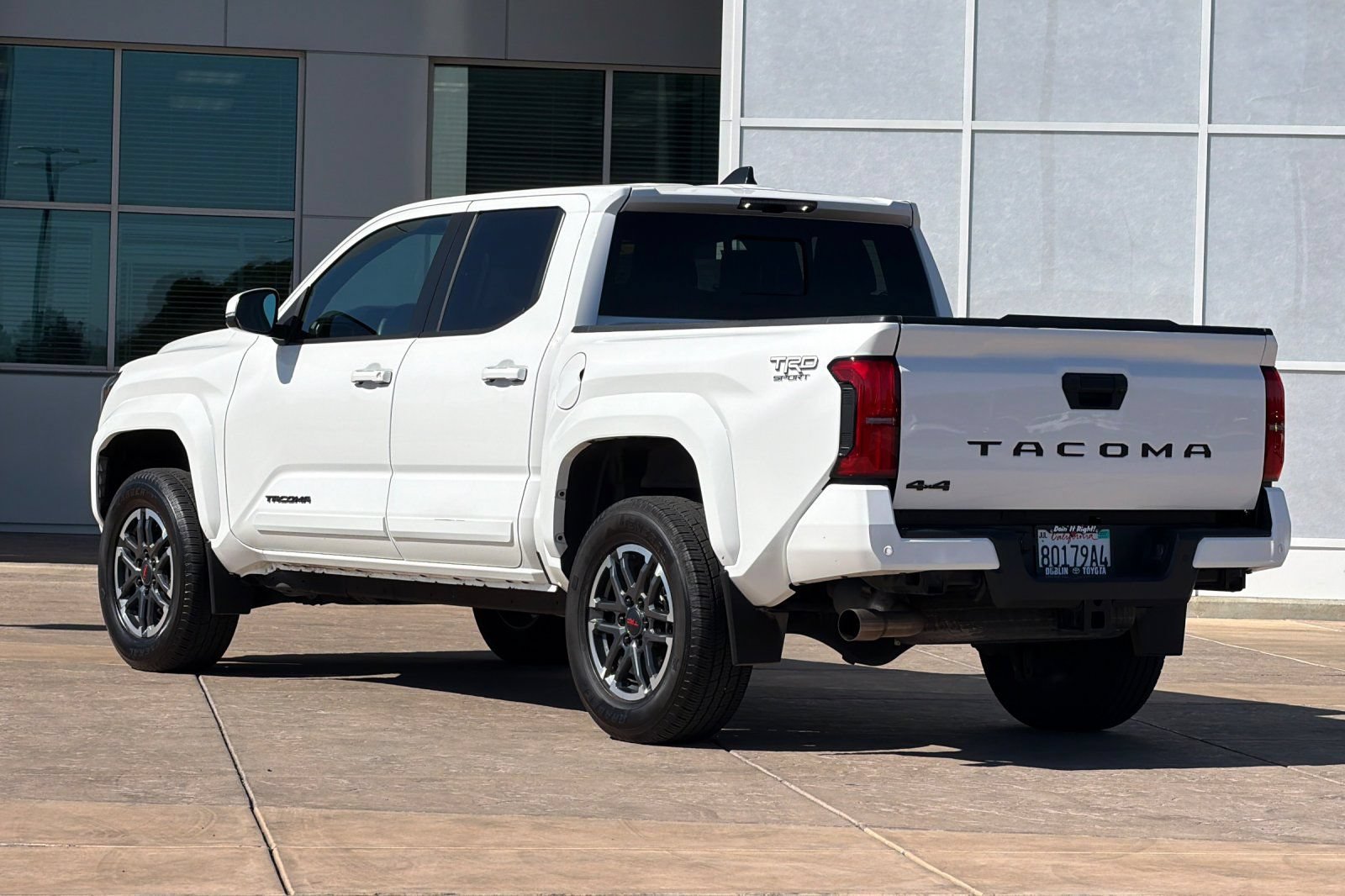 Used 2024 Toyota Tacoma TRD Sport w/ TRD Sport Upgrade Package AWD/4WD image 6
