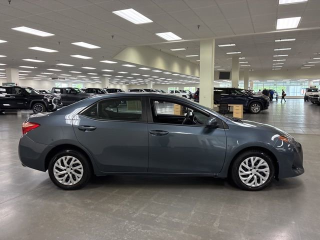 Used 2017 Toyota Corolla LE w/ Carpet Mat Package (TMS) FWD image 8