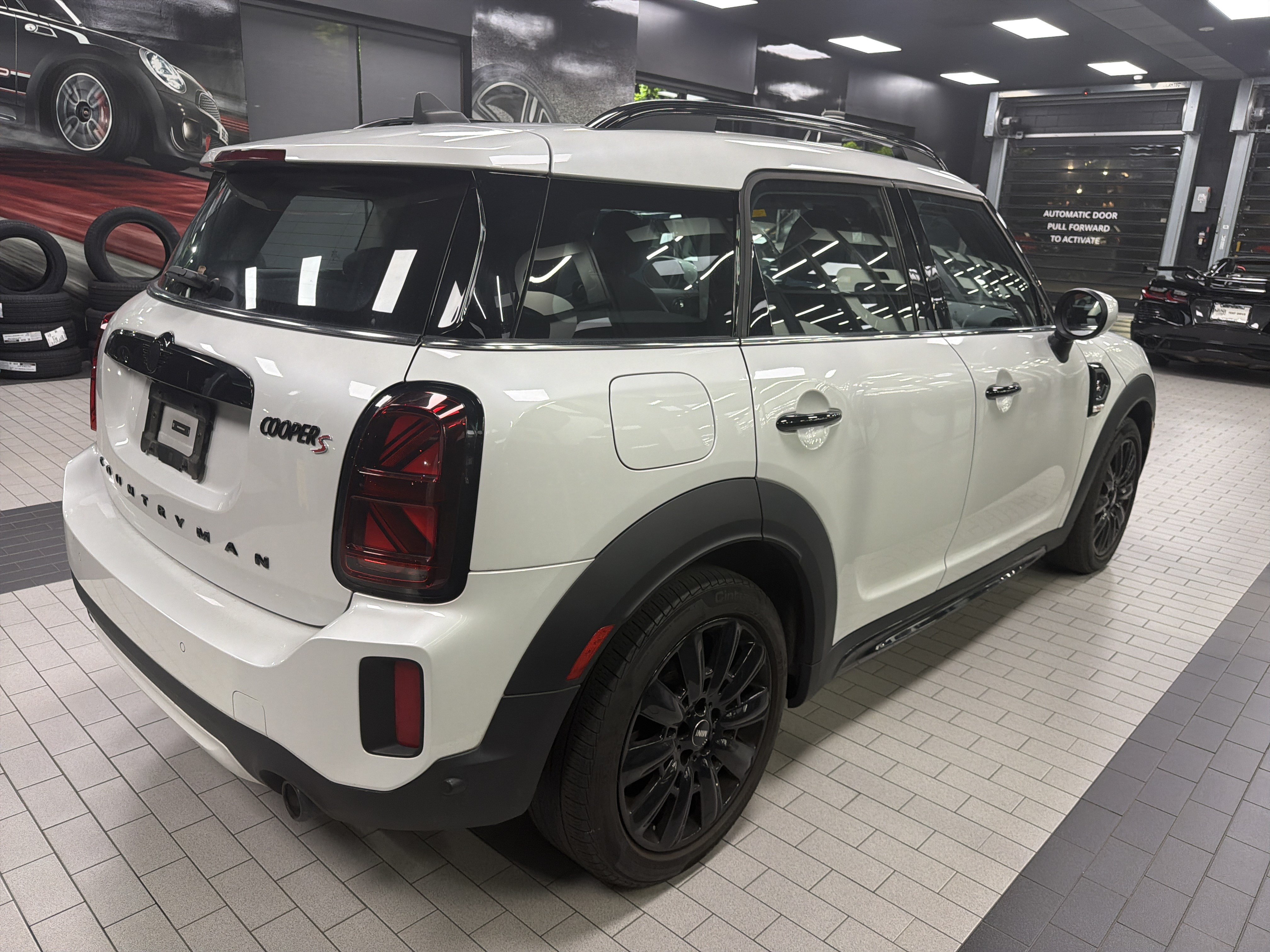 Used 2024 MINI Cooper Countryman S FWD image 12