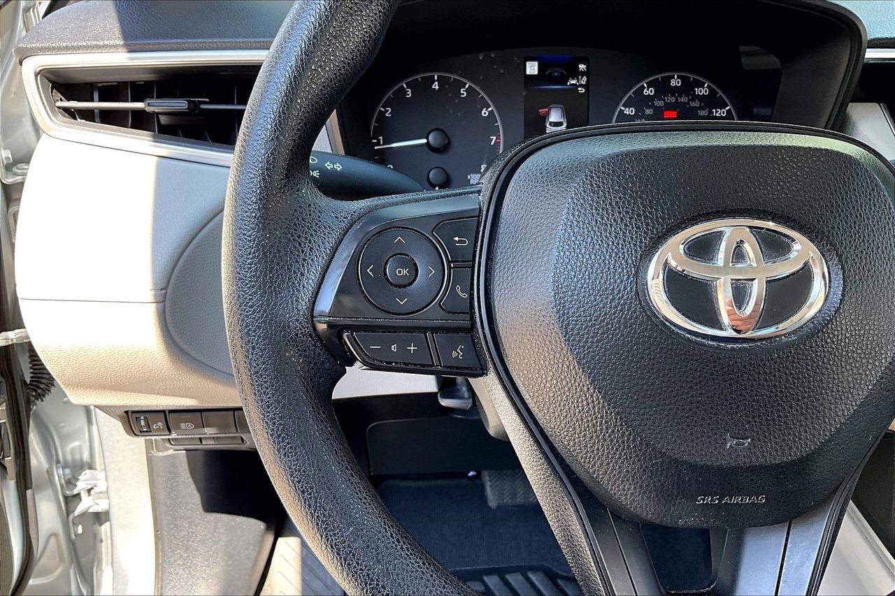 Used 2023 Toyota Corolla Cross L image 10
