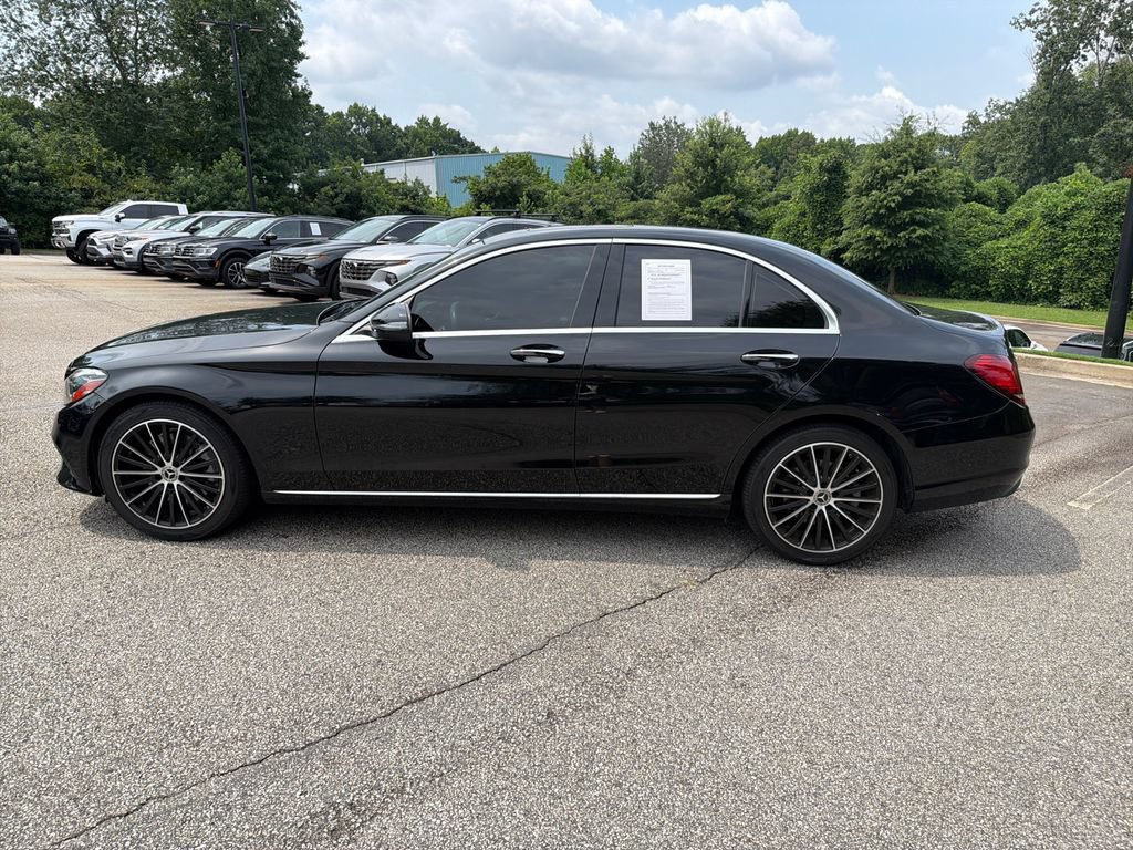 Used 2021 Mercedes-Benz C 300 Sedan image 4