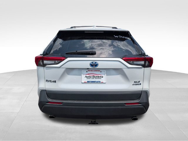 Used 2023 Toyota RAV4 XLE Premium AWD/4WD image 6