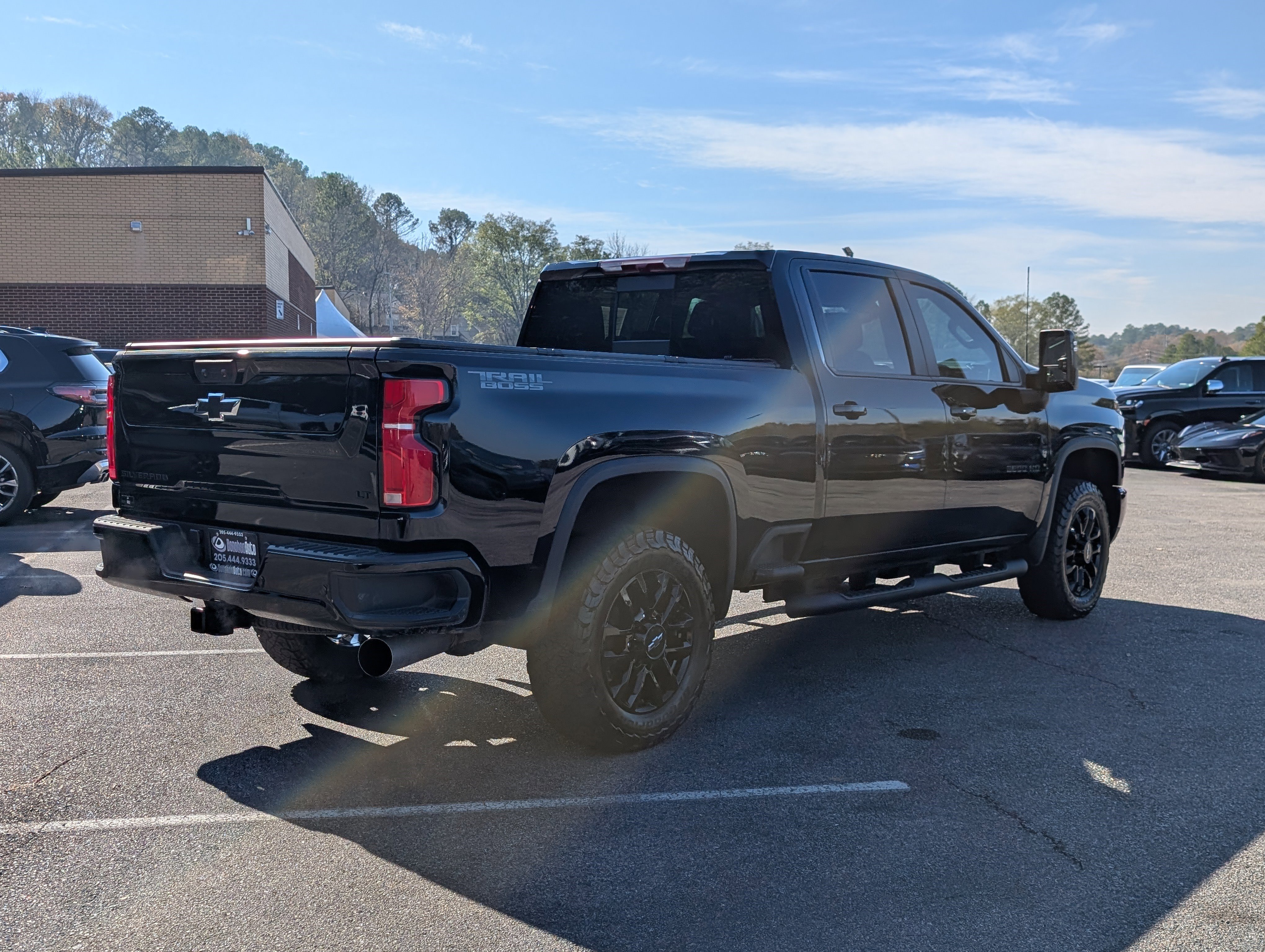 Used 2025 Chevrolet Silverado 2500 LT w/ Trail Boss Package AWD/4WD image 9