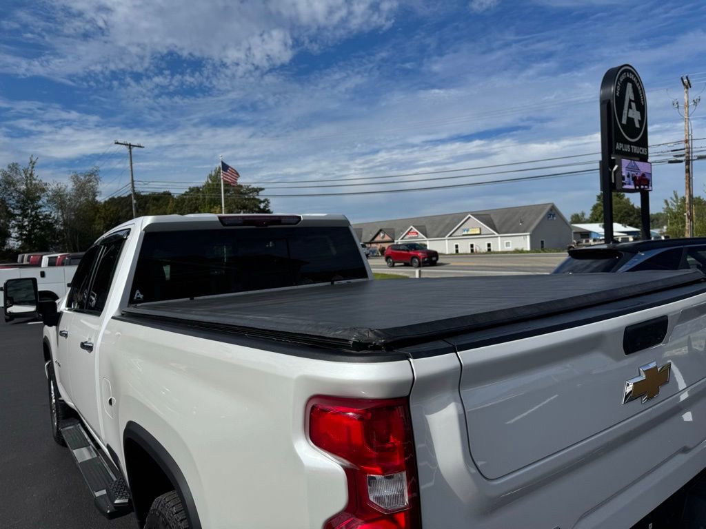 Used 2022 Chevrolet Silverado 2500 High Country w/ Z71 Off-Road Package image 5