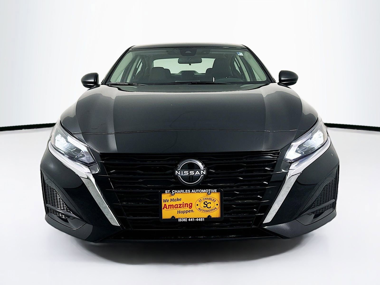 Used 2025 Nissan Altima 2.5 S FWD image 2