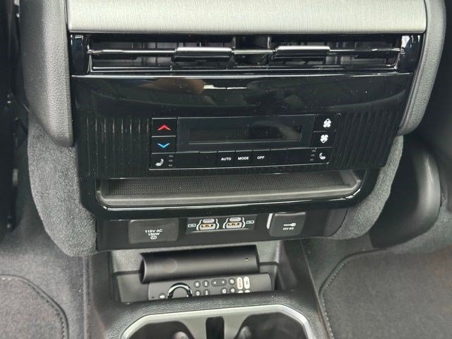New 2026 Jeep Grand Wagoneer Limited AWD/4WD image 34
