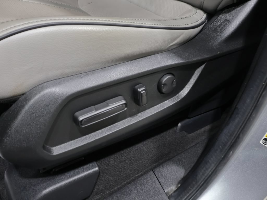 Used 2023 Honda Pilot Elite image 12