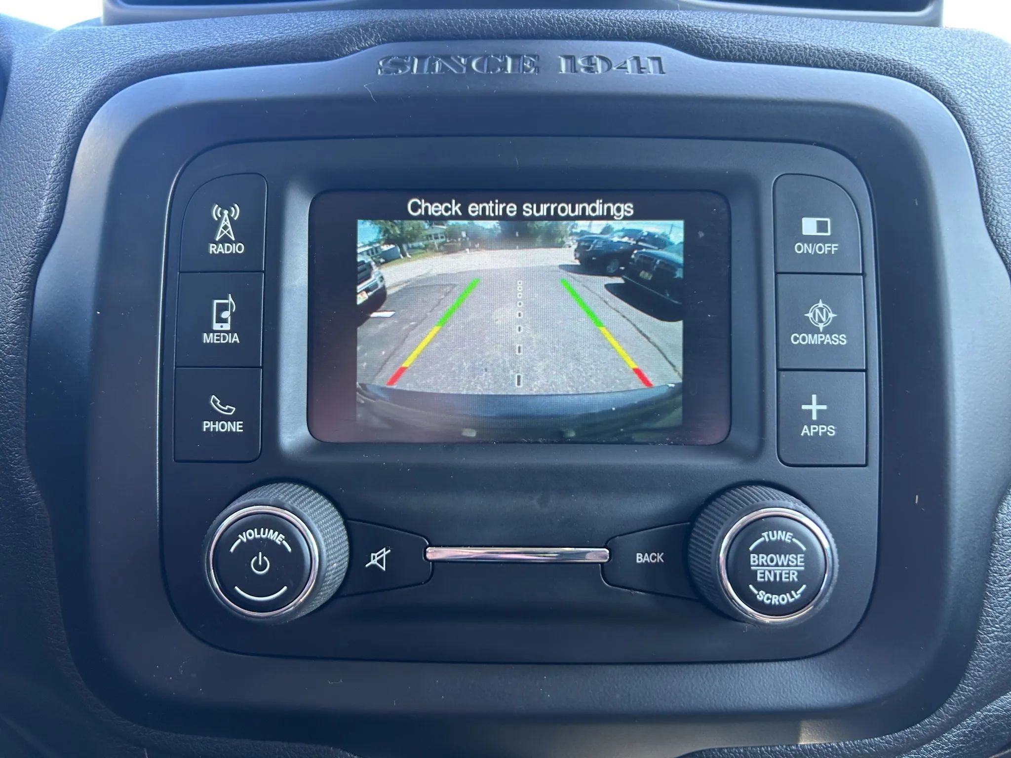 Used 2016 Jeep Renegade Latitude image 19