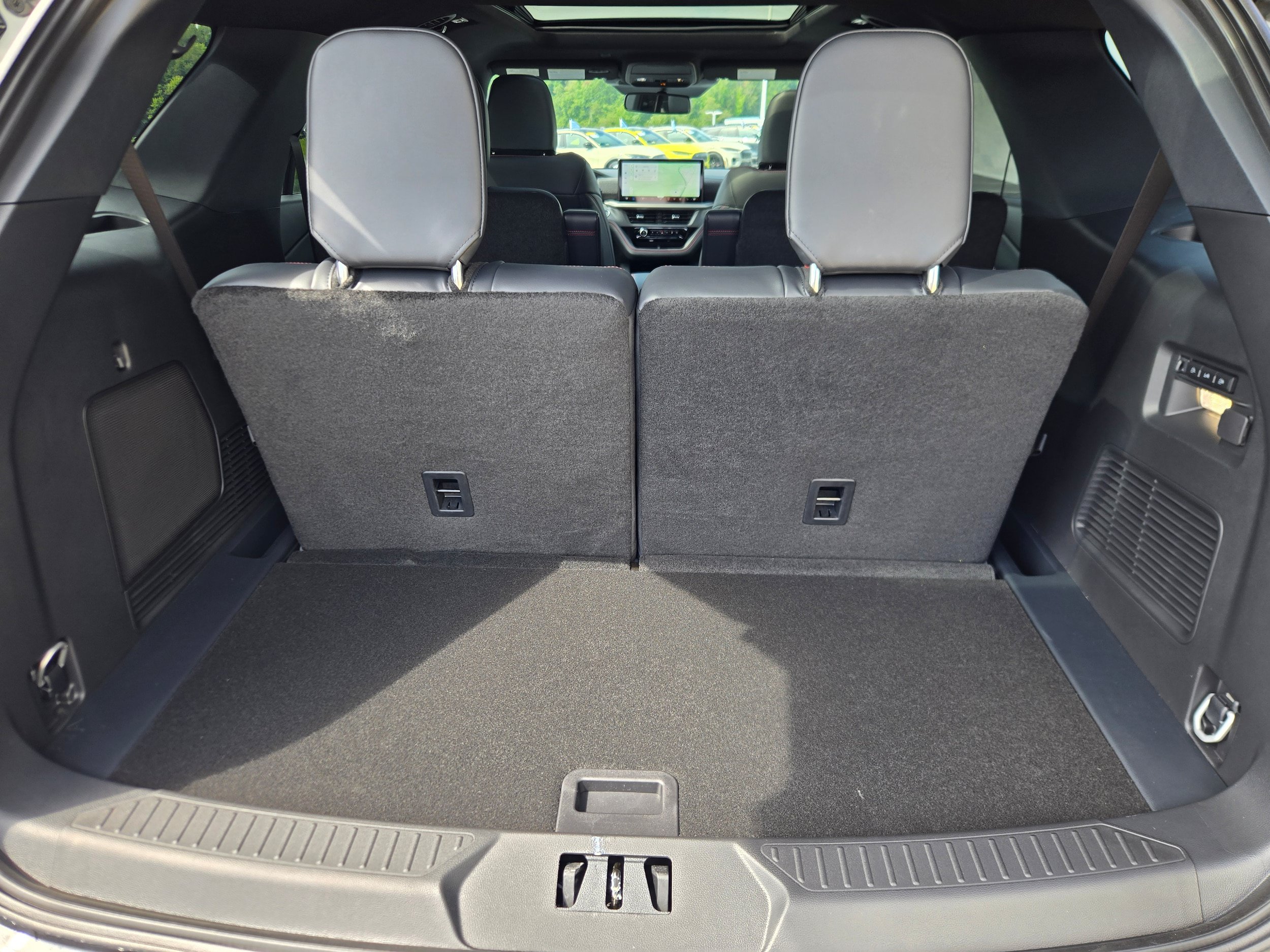 New 2027 Ford Explorer ST w/ Sun And Sound Package AWD/4WD image 8