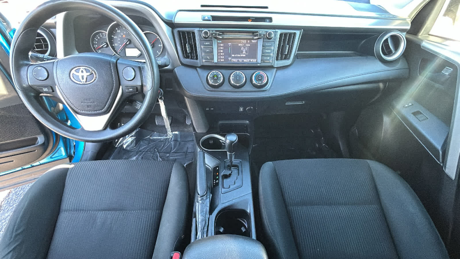 Used 2016 Toyota RAV4 LE AWD/4WD image 26