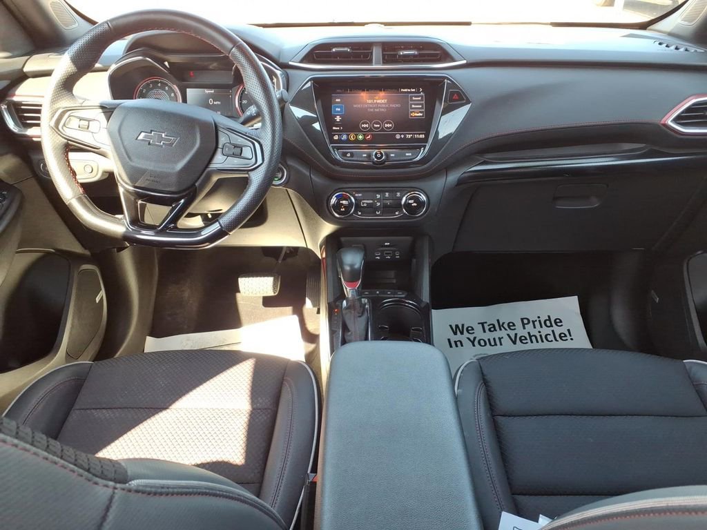 Used 2022 Chevrolet TrailBlazer RS w/ Technology Package AWD/4WD image 10