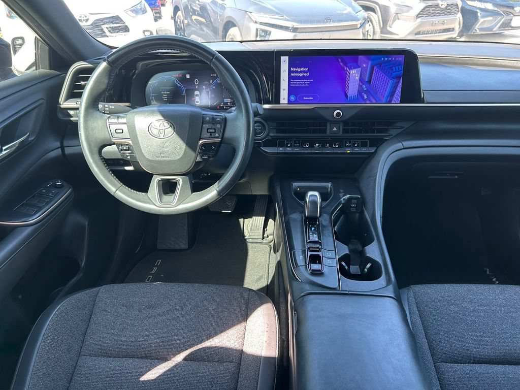 Used 2023 Toyota Crown AWD/4WD image 15